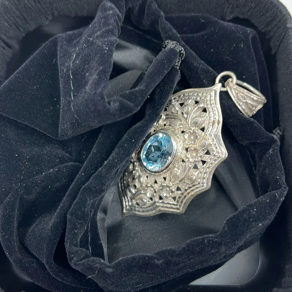 Vintage DS Designer Signed 925 Sterling Silver Blue Topaz Pendant - Picture 3 of 11
